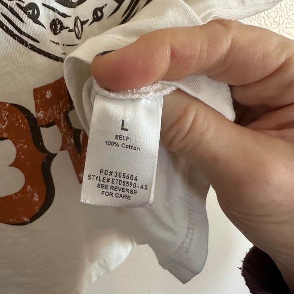 Altar'd State Howdy Distressed Sleeveless Graphic Tee, Size Large - Picture 4 of 8